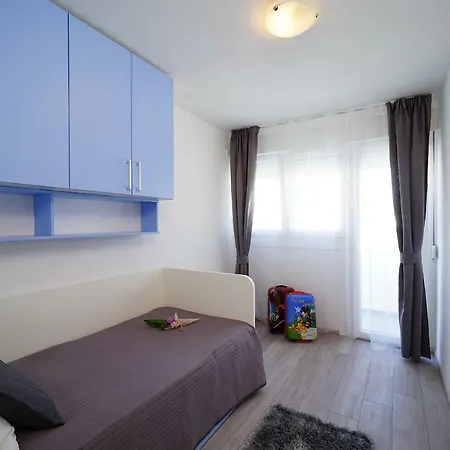 Apartman In *