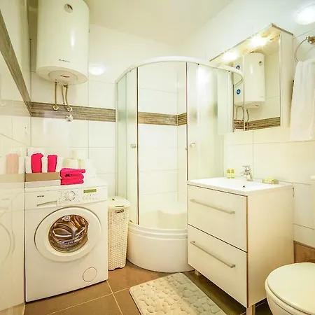 In Apartmán *
